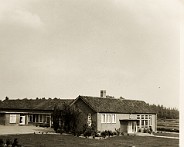 1960_Huishoudschool_tegenover_ons